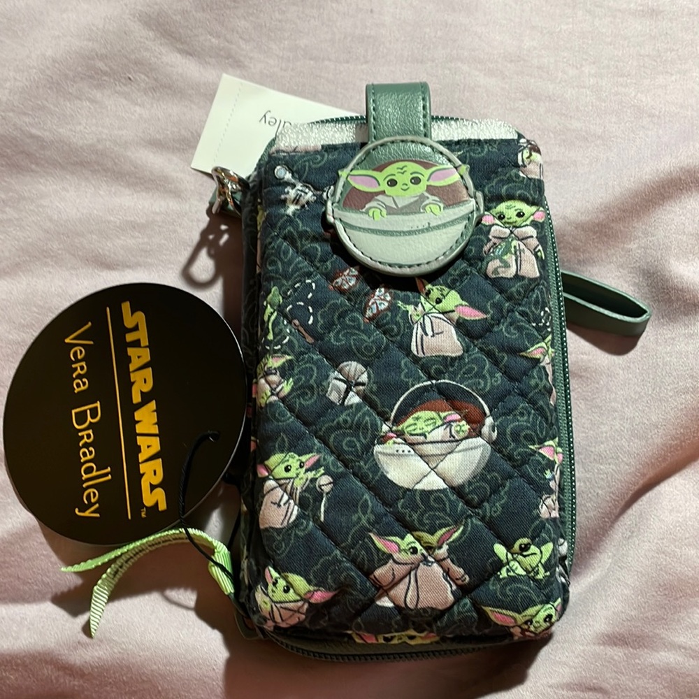 Vera Bradley, RFID smartphone wristlet NWTS